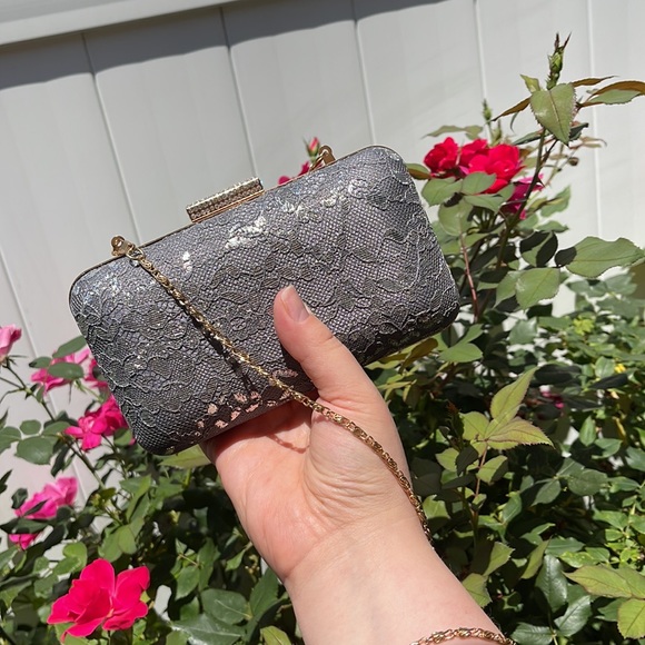 Gray Satin & Lace Clutch - Picture 14 of 17